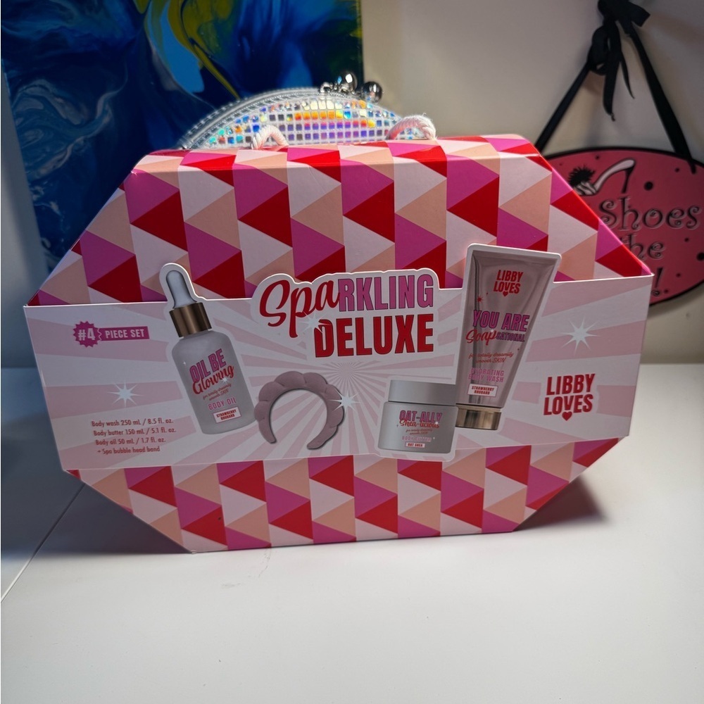 🥳Libby Loves Sparkling Deluxe 4pc Spa Kit New